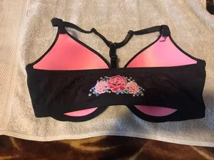 Victoria's Secret Bra thumbnail 2