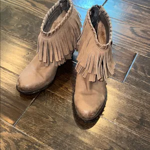 Fringe brown leather Ankle Boots size 7 1/2 thumbnail 6