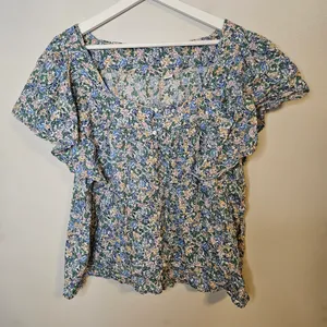 Old Navy Oversized Springtime Floral-Print Square-Neck Top Casual Multicolor thumbnail 10