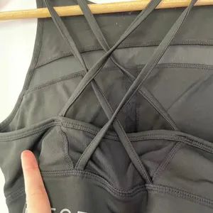 Calvin Klein Performance‎ high neck mesh detail sports bra padded wick size S thumbnail 3