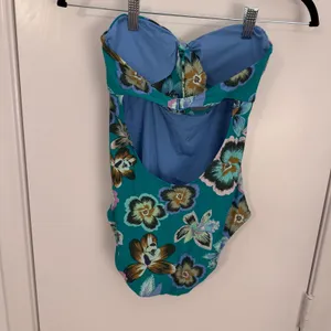 Aerie Green Floral Strapless Padded One Piece Full Coverage Swimsuit EUC thumbnail 4