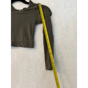 Spanx Womens Long Sleeve Crop Top Medium Olive Green Athletic Compression 20155R thumbnail 7
