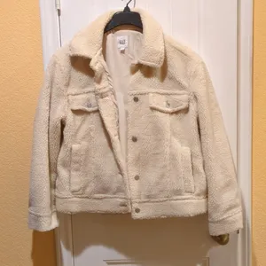 GAP sherpa jacket.Size L thumbnail 3