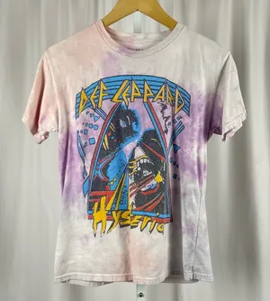 Def Leppard Small Hysteric Tie-Dye Graphic T-Shirt Rock Metal Band Music thumbnail 1