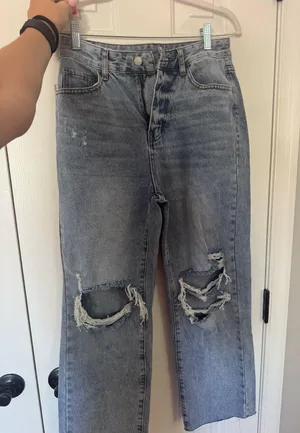 SheIn Straight leg distressed jeans thumbnail 1