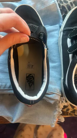 vans  thumbnail 5