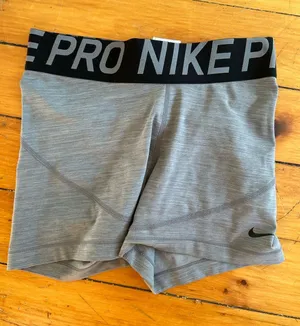 ☀️3/$25 Nike Training Pro 365 gray small shorts thumbnail 1