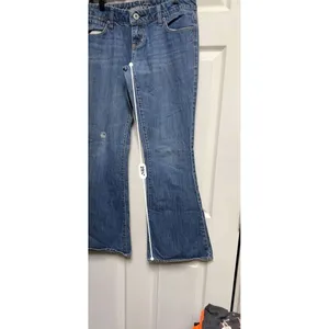American Eagle Women Blue‎ Medium Wash Low Rise Wide Leg Flare Jeans Size 4? thumbnail 5
