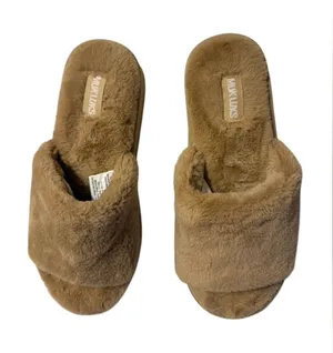 NWT MUK LUKS faux fur platform slipper, size medium (9-10) thumbnail 1
