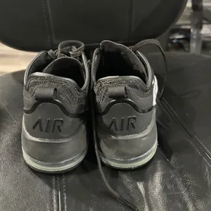 Nike Black and White Sneakers thumbnail 3