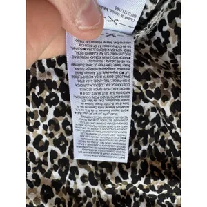 Old Navy Women Sz Small Leopard Print Popover Top Long‎ Sleeve Lightweight Shirt thumbnail 12