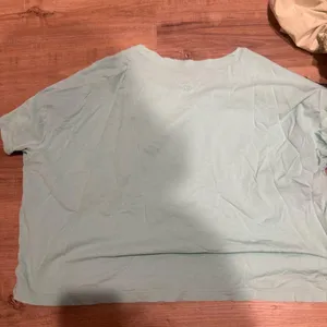 lululemon athletica Light Green Short Sleeve Tee thumbnail 2