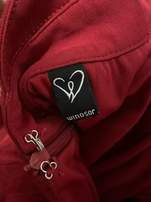 Red Windsor criss cross dress thumbnail 2