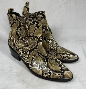 Horoscopez Snakeskin Print Western Ankle Boots Metal Toe‎ Tip AHZ19113 Womens 8M thumbnail 1
