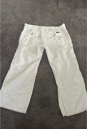 Y2K White Capris thumbnail 9