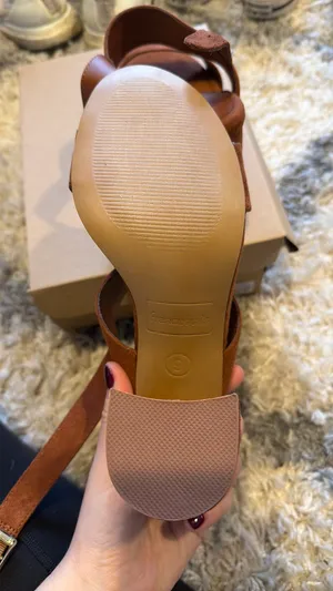 Francesca's Heels thumbnail 5