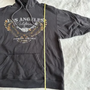 Hollister Graphic Oversized Hoodie Women’s Size Small thumbnail 9