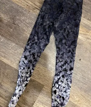 Lululemon‎ floral leggings Size 2 thumbnail 1