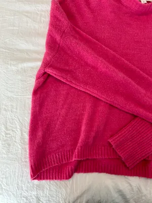 Pink Sweater thumbnail 3