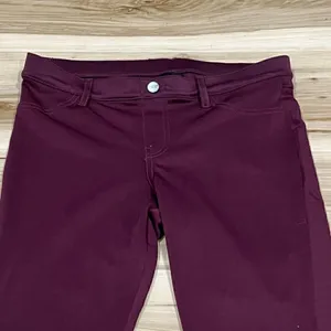 Hue Curvy High Waist Ultra Soft Maroon Leggings Women’s Small thumbnail 4