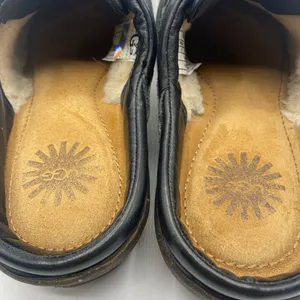 UGG Leather Clogs Mule F8910E Slides Heel Fur Lining USA 7 Snap Detail Rubber thumbnail 7