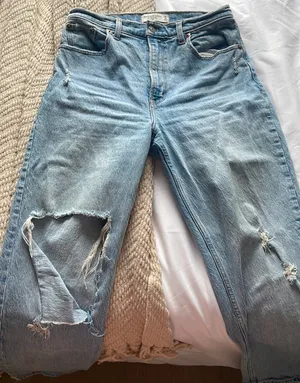Abercrombie Light Jeans thumbnail 1
