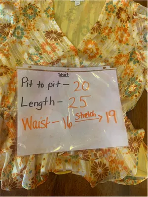 Cato Top Large Yellow Orange Floral 60’s V-neck Elastic waist Shortsleeved thumbnail 6
