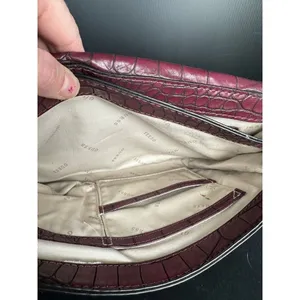 GUESS Handbag Shoulder Bag Y2K Purse Plum Alligator Skin‎ Style Silver Chain thumbnail 5