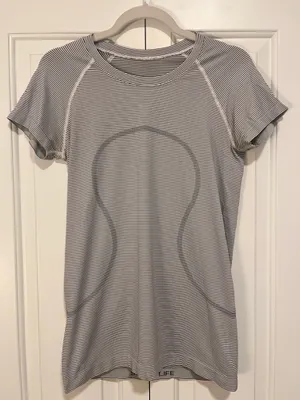 Lululemon Swiftly Tech Short Sleeve thumbnail 2