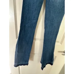 Celebrity Pink Dark Wash High Waisted Button Up Flare Jeans Women's Sz 1/25 thumbnail 2