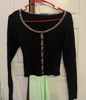 Brandy Melville Long Sleeve Top thumbnail 1