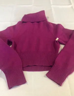 Lush Turtleneck Sweater Sz M. thumbnail 1
