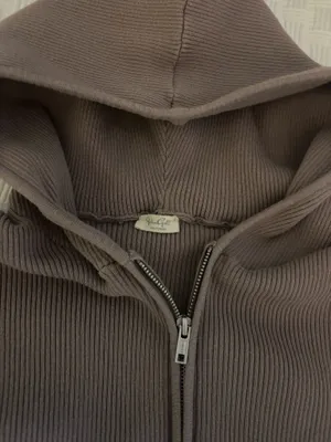 Brandy Melville Zip-Up thumbnail 2