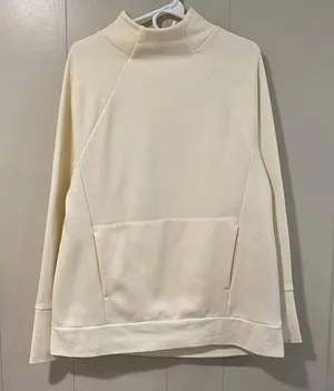 Fabletics Cream Funnel Neck Fleece Pullover Sweatshirt Women’s Medium thumbnail 1