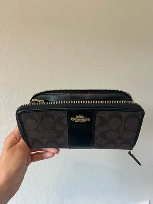 Coach Wallet thumbnail 4