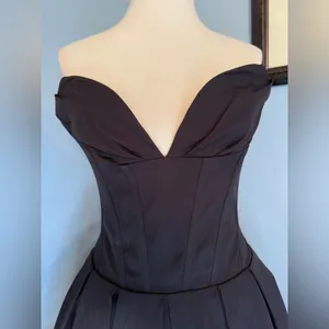 House of CB Lady Strapless Midi Dress in Black sz L thumbnail 2