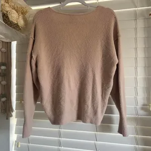 Aritzia Wilfred Relaxed V-Neck Sweater Beige pink XXS thumbnail 5