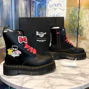 Dr.‎ Martens Jadon Hello Kitty Friends Leather Platform Boots Black US 7 NIB thumbnail 2