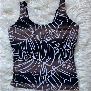 Swim tank top Size L thumbnail 1