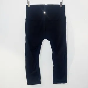 Lululemon women’s black cropped high waisted leggings thumbnail 5