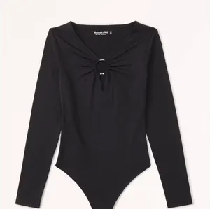 Long-Sleeve Seamless Fabric Keyhole Bodysuit thumbnail 2