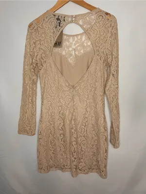 NWT H&M LACE MINIDRESS Women size 10 • timeless elegance thumbnail 4