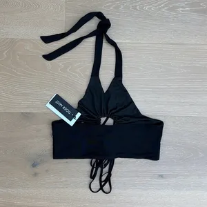 Tiger Mist Cynthia Keyhole Criss Cross Top Size M in Black thumbnail 5