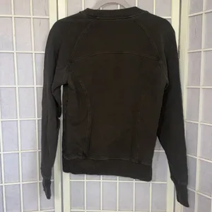Lululemon Tennis Club Long Sleeve Sweatshirt Crew Neck Tee Green Women's Size 4 thumbnail 2