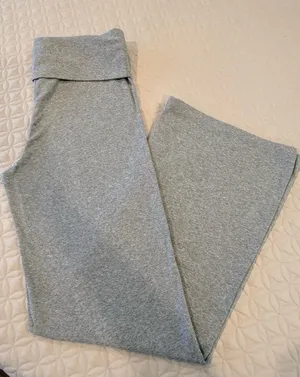Abound Women’s Gray Fold-Over leggings. Size M thumbnail 1