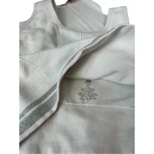 New Balance white sports bra size small preworn thumbnail 5