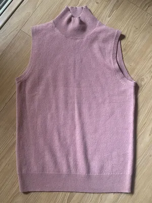 Cashmere sleeveless Sweater Size M thumbnail 1