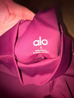 Alo Yoga High-Waisted Leggings Airlift Wild Berry thumbnail 6