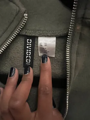 H&M Green Sweatshirt thumbnail 2