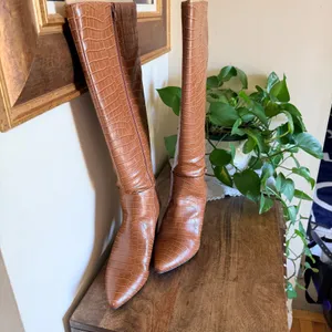 LifeStride‎ Stratford Wide Calf Knee High Boots Bown Croc Embossed Women 8.5 thumbnail 2